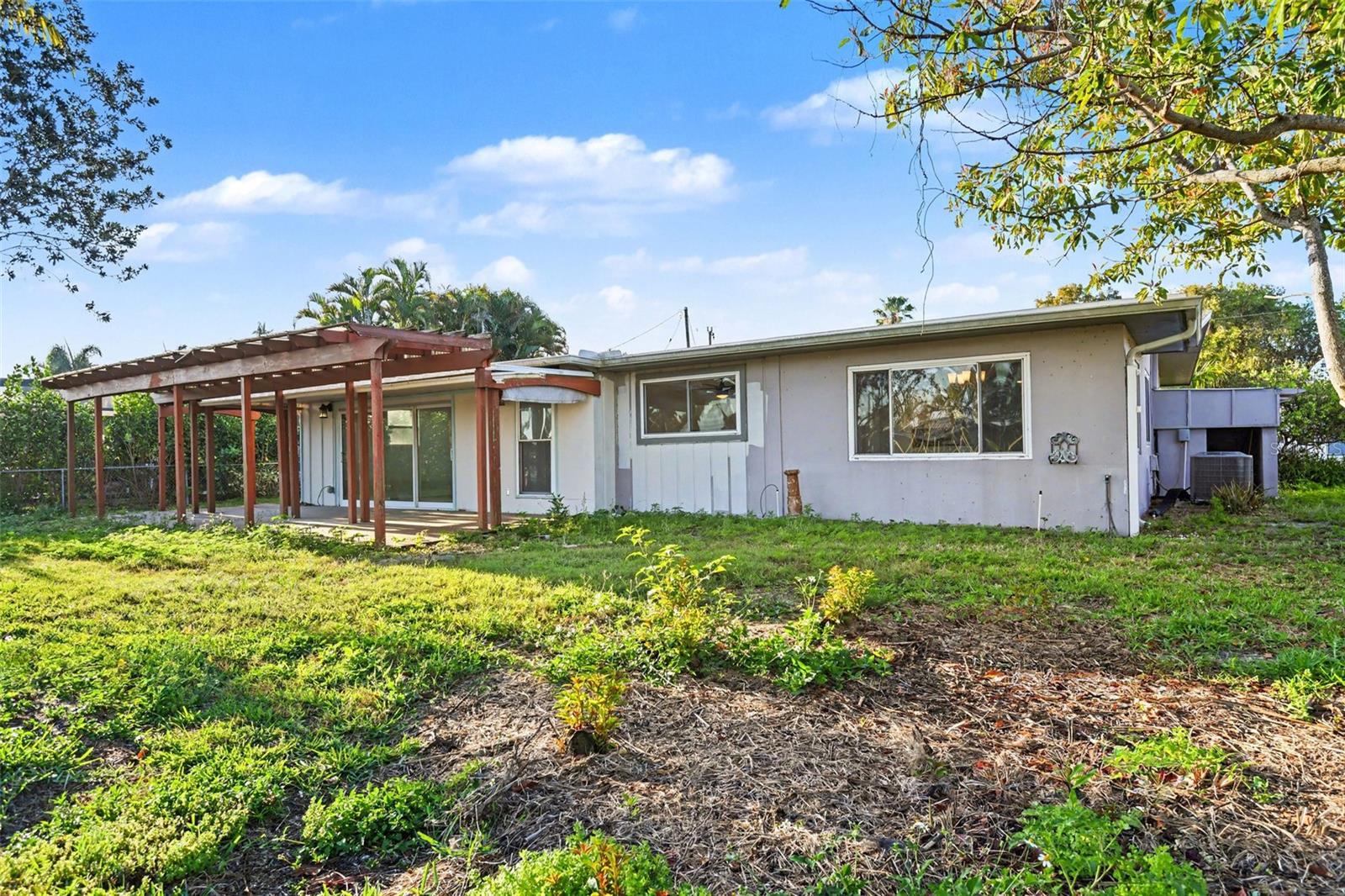 468 GRENIER DR, NORTH FORT MYERS, FL, 33903