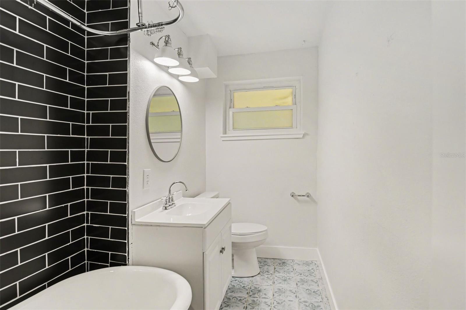 468 GRENIER DR, NORTH FORT MYERS, FL, 33903