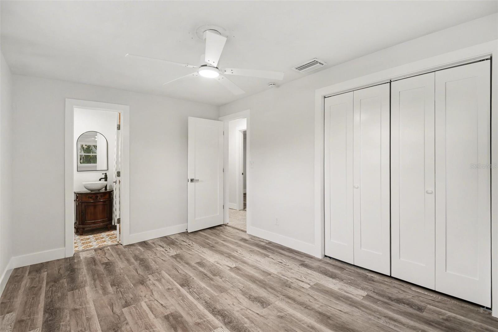 468 GRENIER DR, NORTH FORT MYERS, FL, 33903