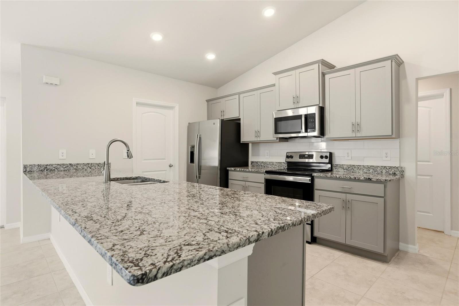 3600 NE 20TH PL, CAPE CORAL, FL, 33909