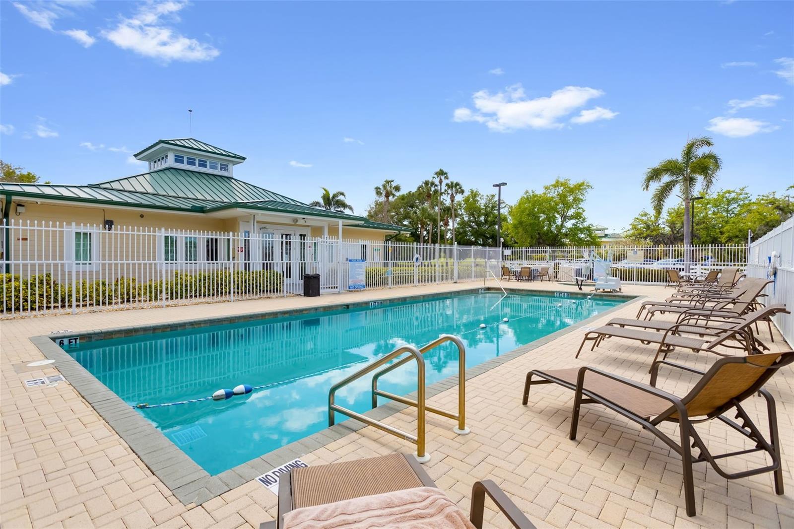 7667 SWEETBAY CIR #11-102, BRADENTON, FL, 34203