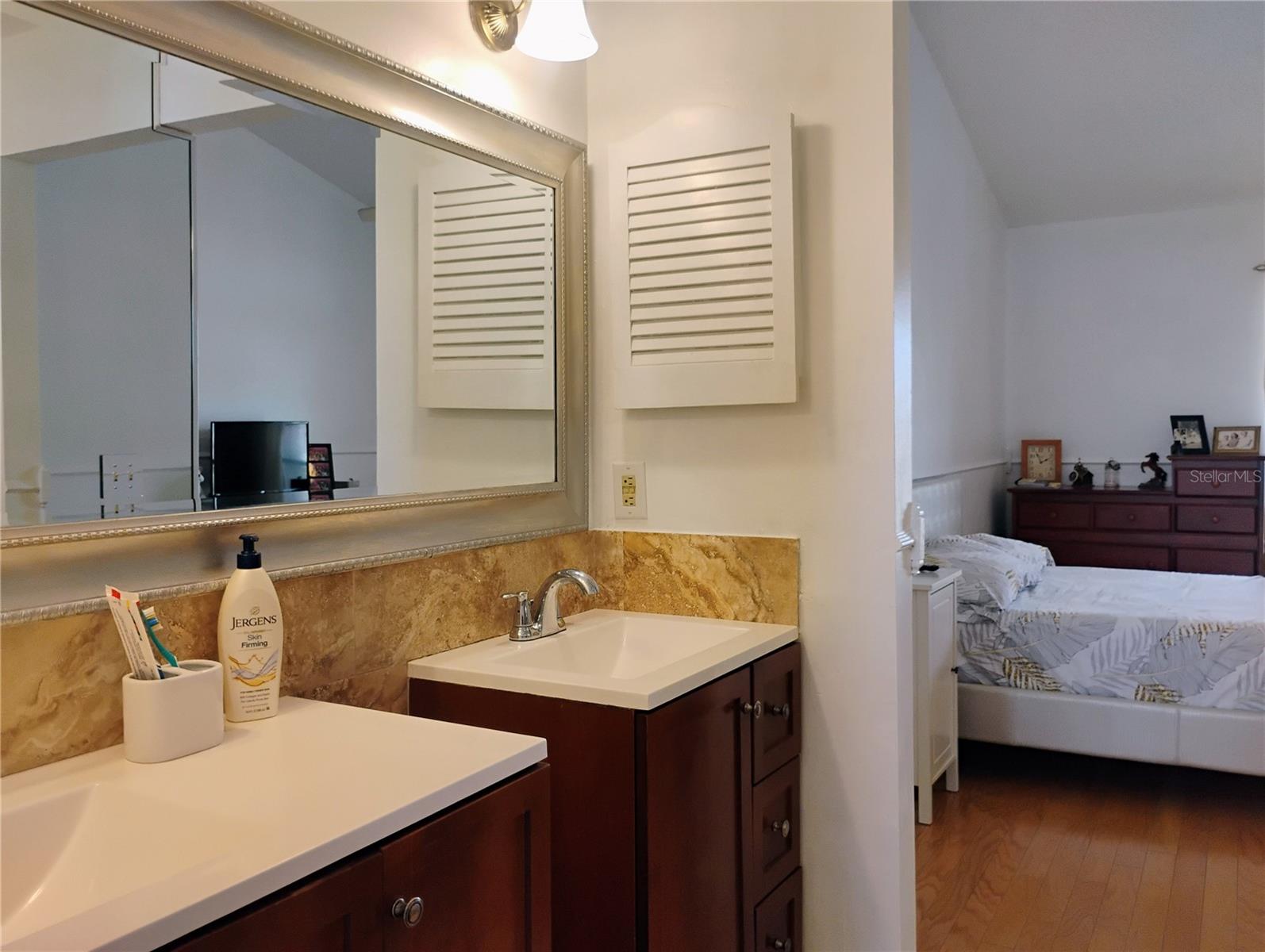 9120 QUEEN ELIZABETH CT, ORLANDO, FL, 32818