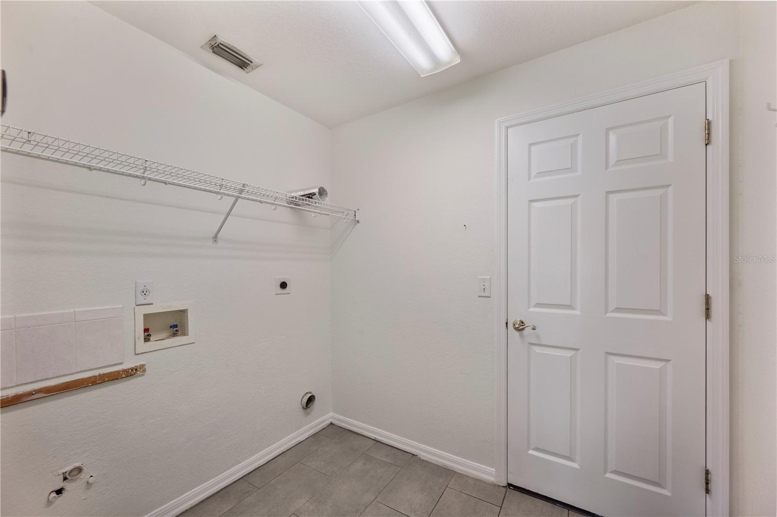 5711 MANCHESTER DR E, LAKELAND, FL, 33810