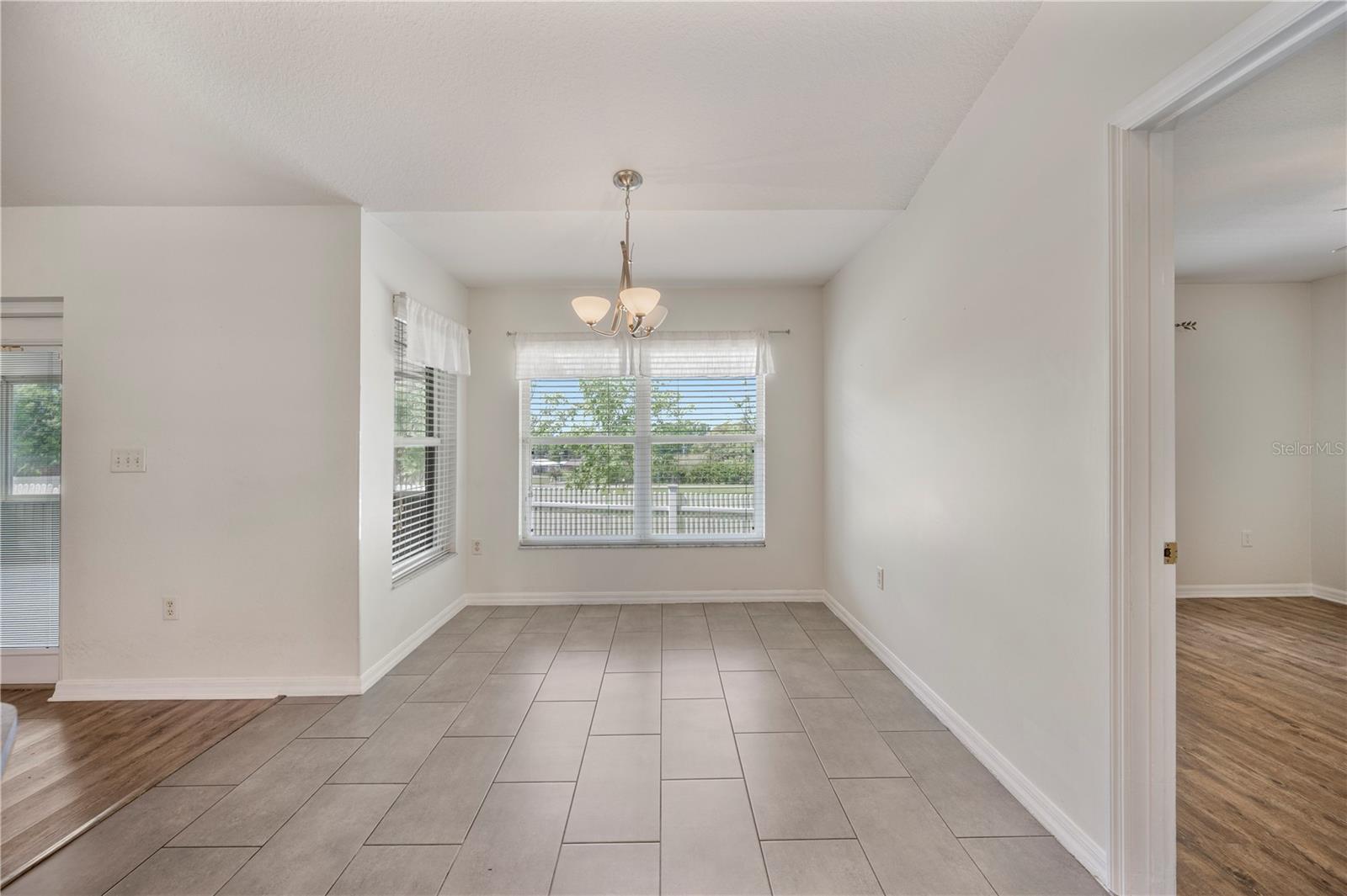 5711 MANCHESTER DR E, LAKELAND, FL, 33810