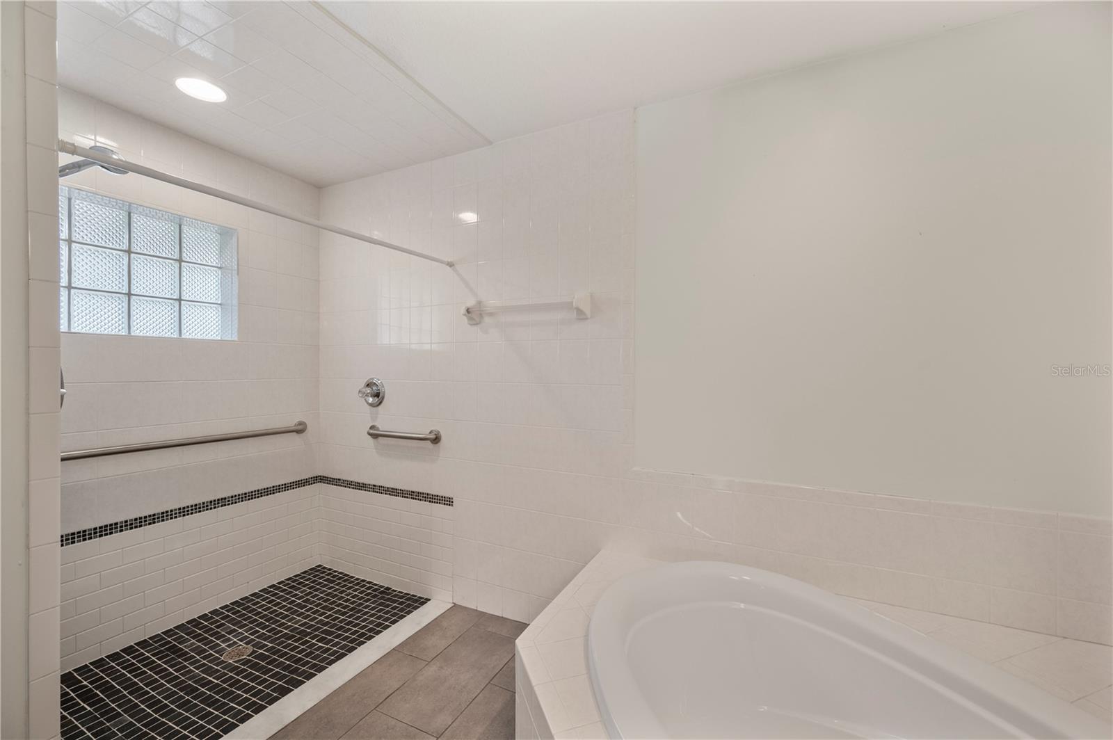 5711 MANCHESTER DR E, LAKELAND, FL, 33810