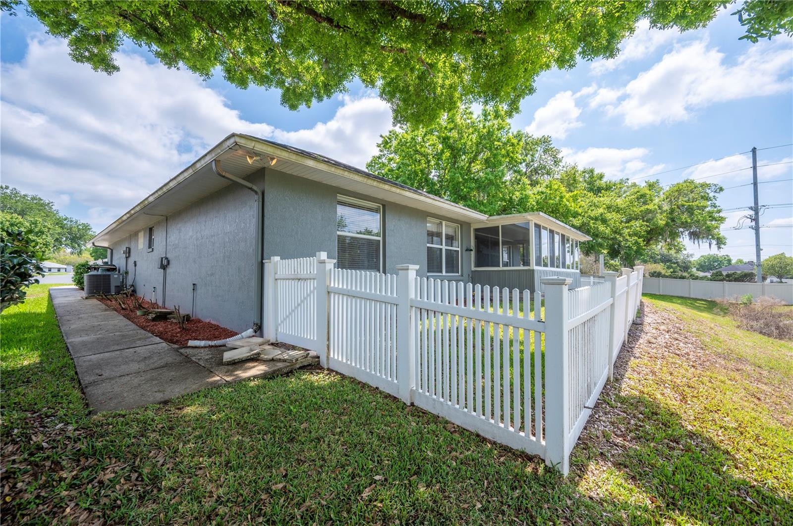 5711 MANCHESTER DR E, LAKELAND, FL, 33810