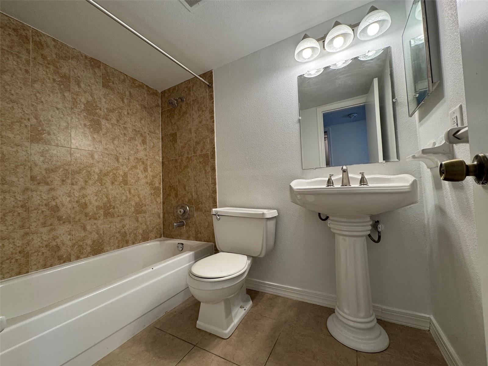 BRIARWOOD CONDO, ORLANDO, FL, 32804