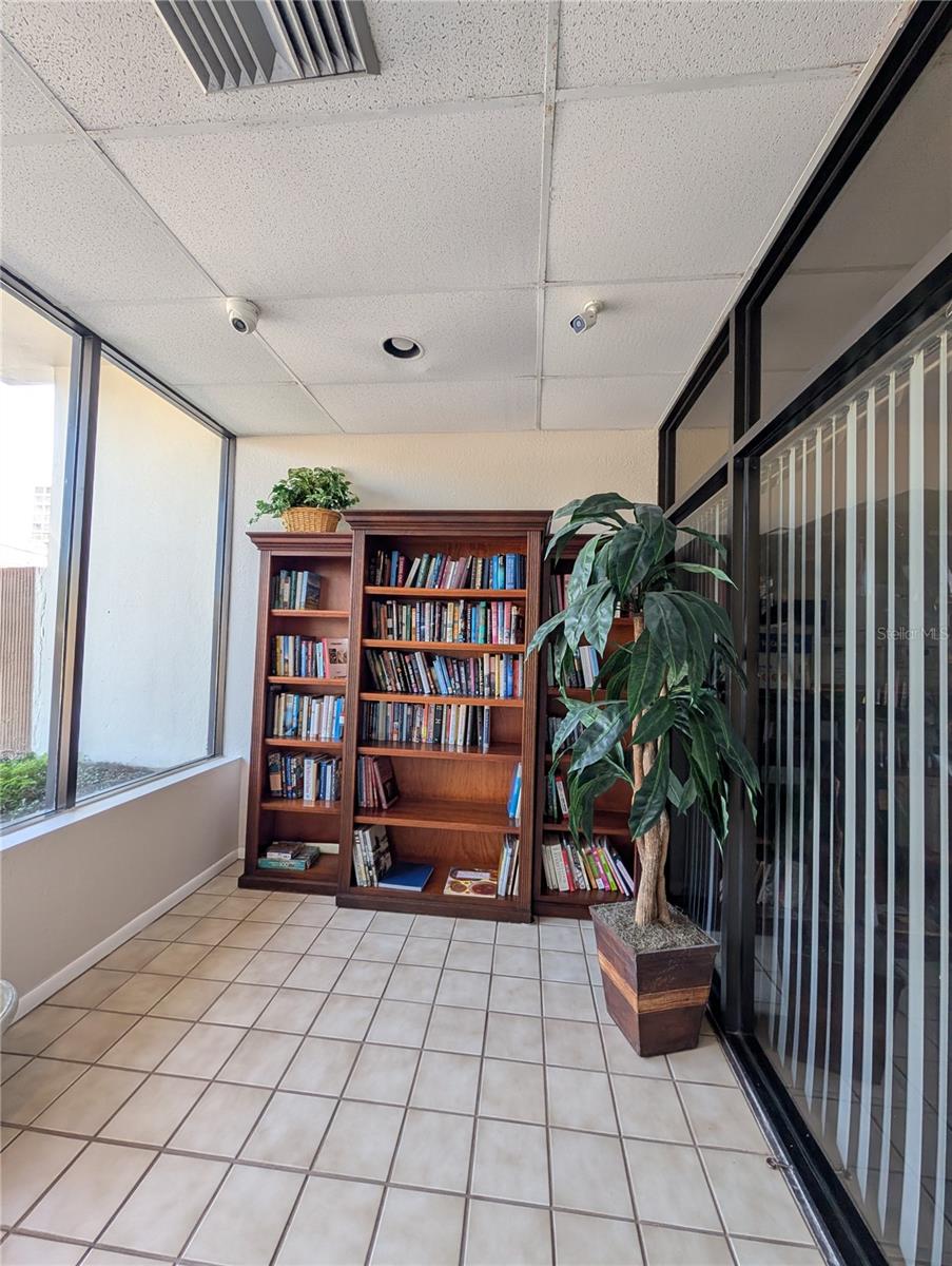 255 DOLPHIN PT #505, CLEARWATER BEACH, FL, 33767