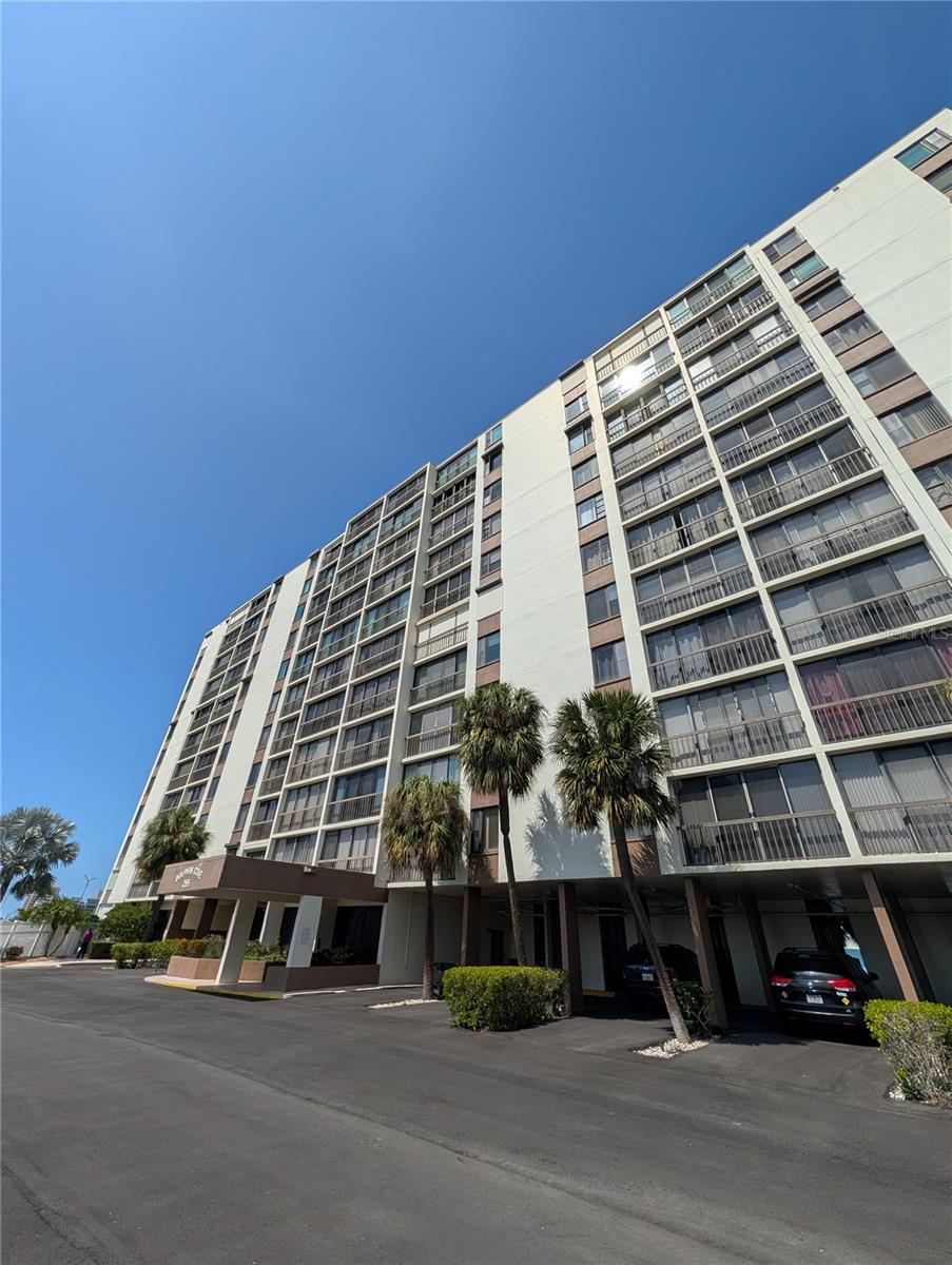 255 DOLPHIN PT #505, CLEARWATER BEACH, FL, 33767