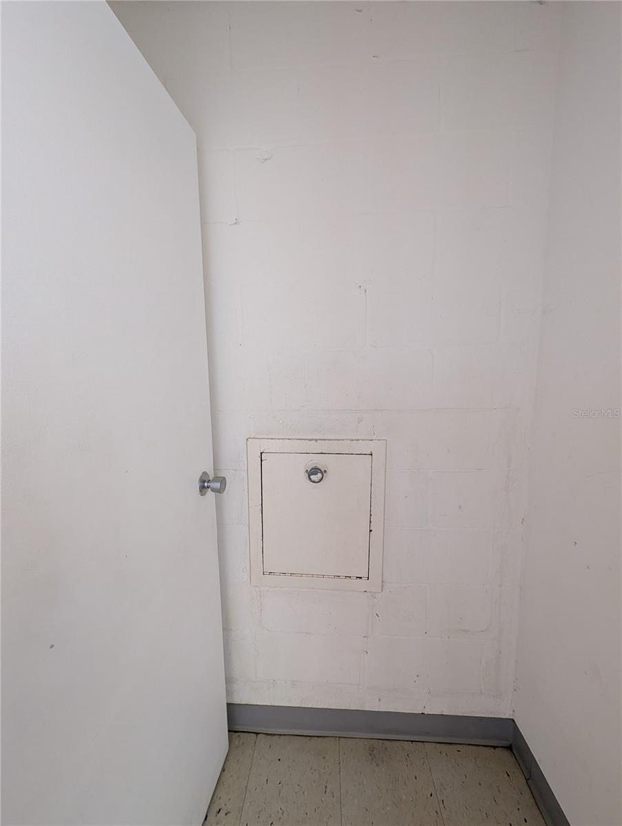 255 DOLPHIN PT #505, CLEARWATER BEACH, FL, 33767