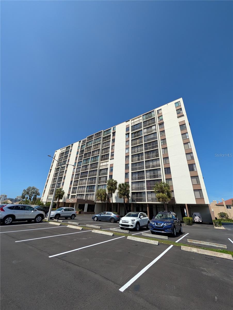 255 DOLPHIN PT #505, CLEARWATER BEACH, FL, 33767
