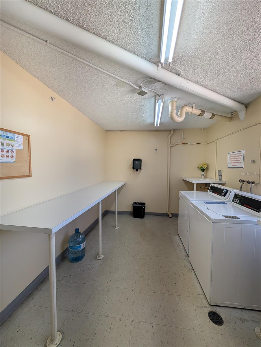 255 DOLPHIN PT #505, CLEARWATER BEACH, FL, 33767