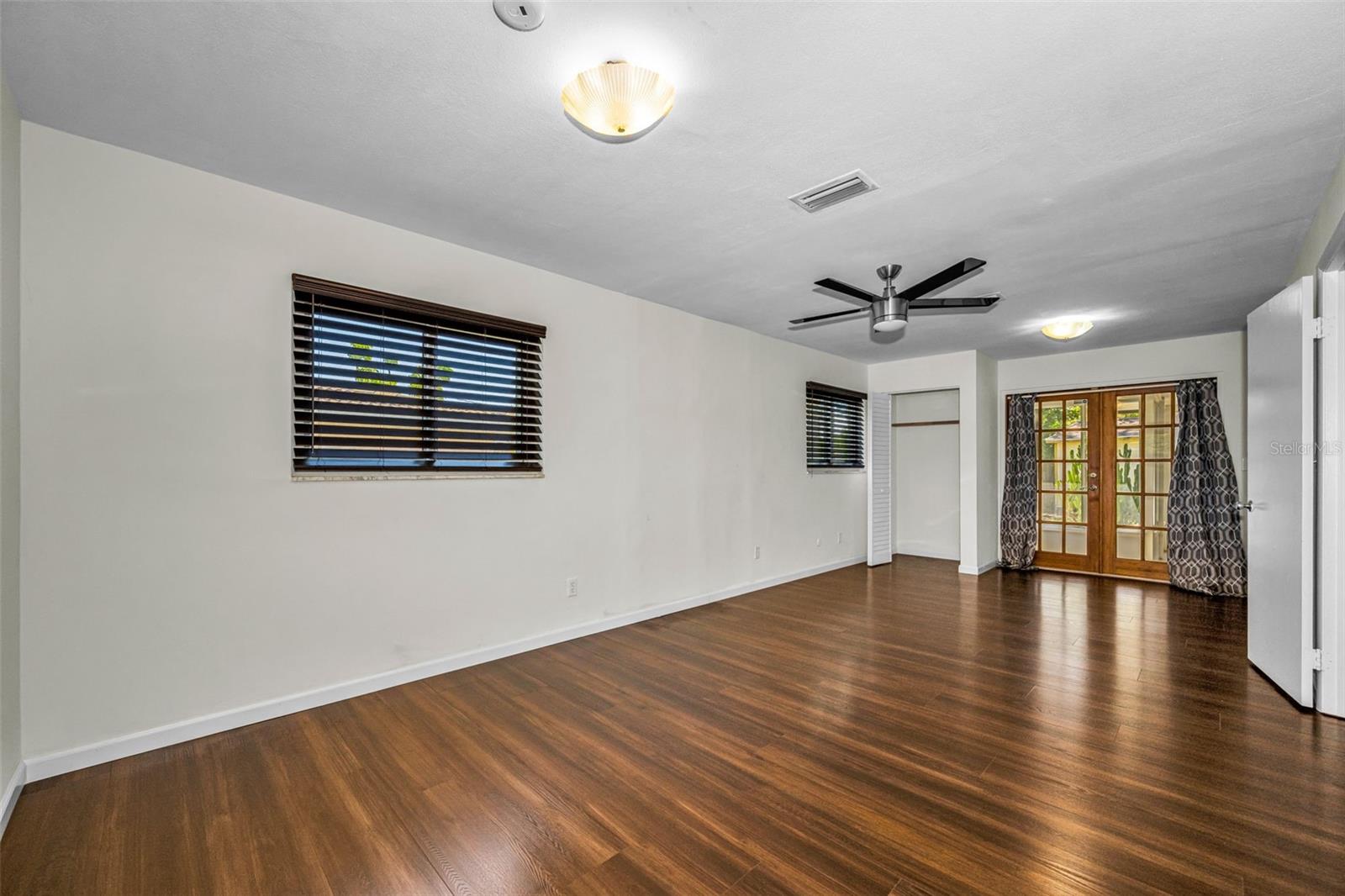 11490 84TH AVE, SEMINOLE, FL, 33772
