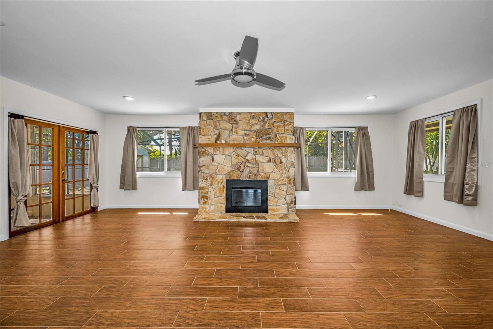 11490 84TH AVE, SEMINOLE, FL, 33772