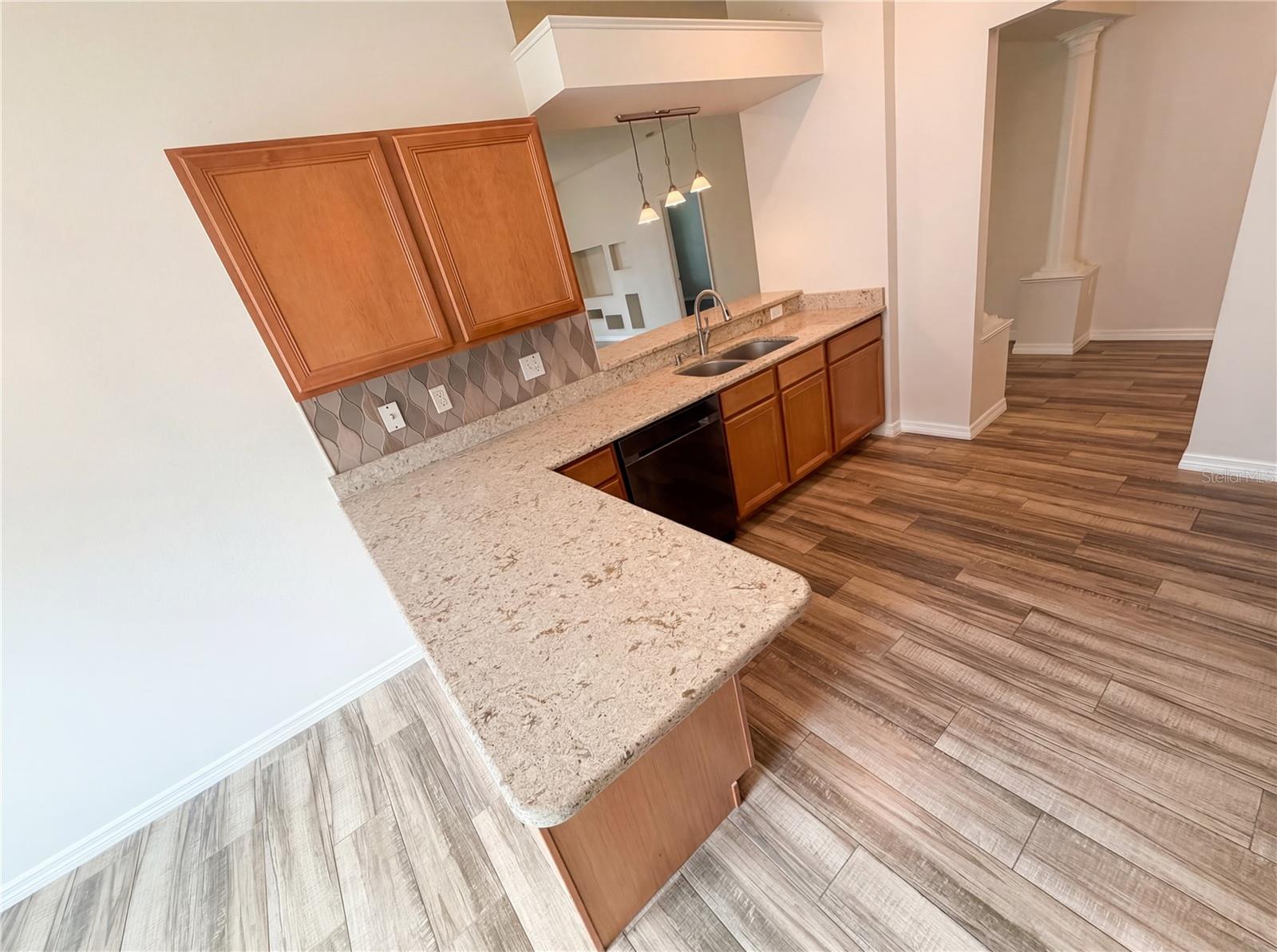 7617 BRISTOL PARK DR, APOLLO BEACH, FL, 33572