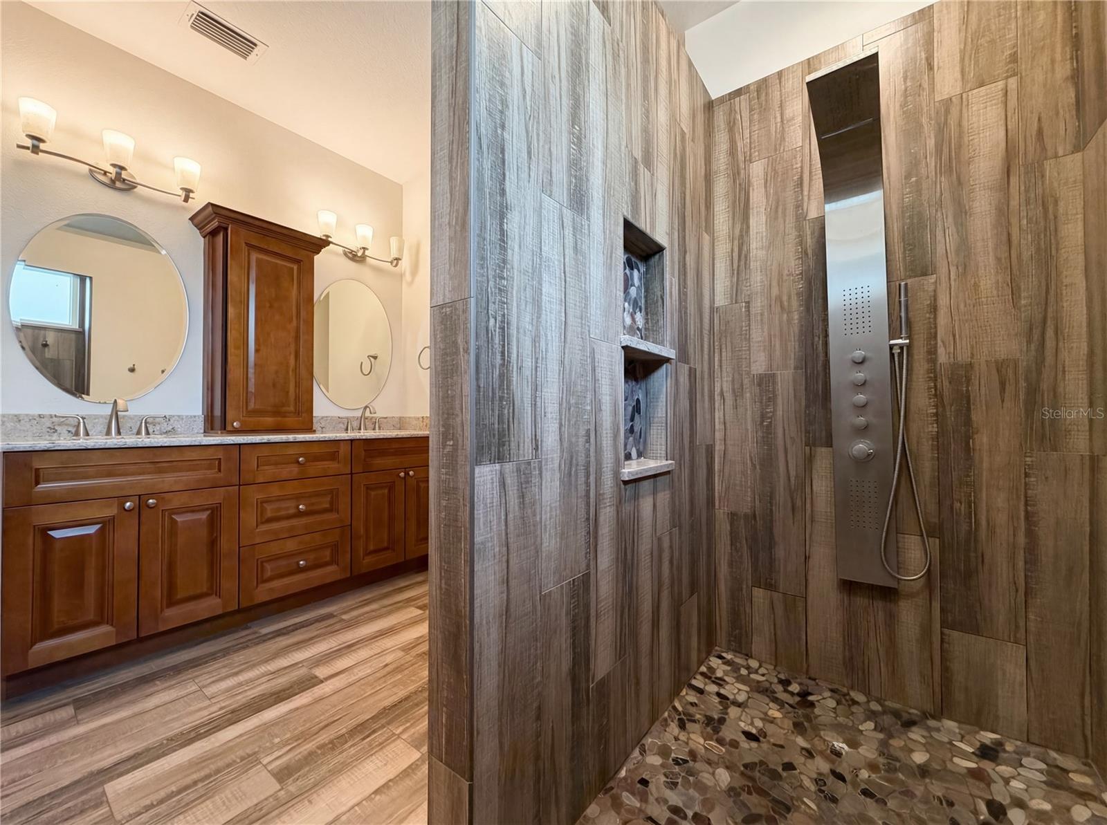 7617 BRISTOL PARK DR, APOLLO BEACH, FL, 33572