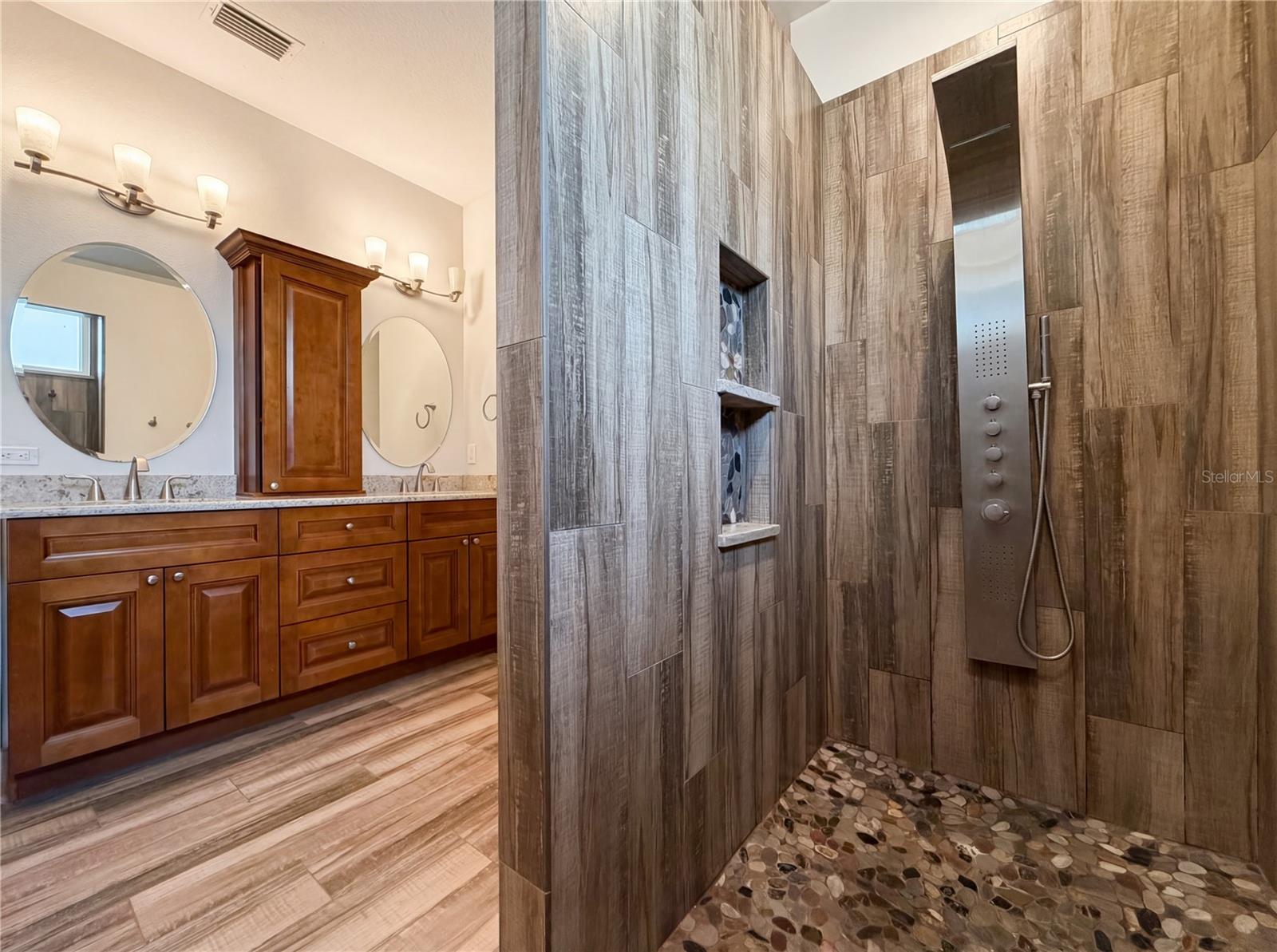 7617 BRISTOL PARK DR, APOLLO BEACH, FL, 33572