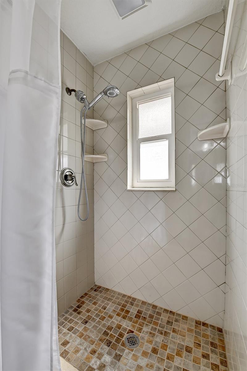 1272 JASMINE LAKE DR, TARPON SPRINGS, FL, 34689