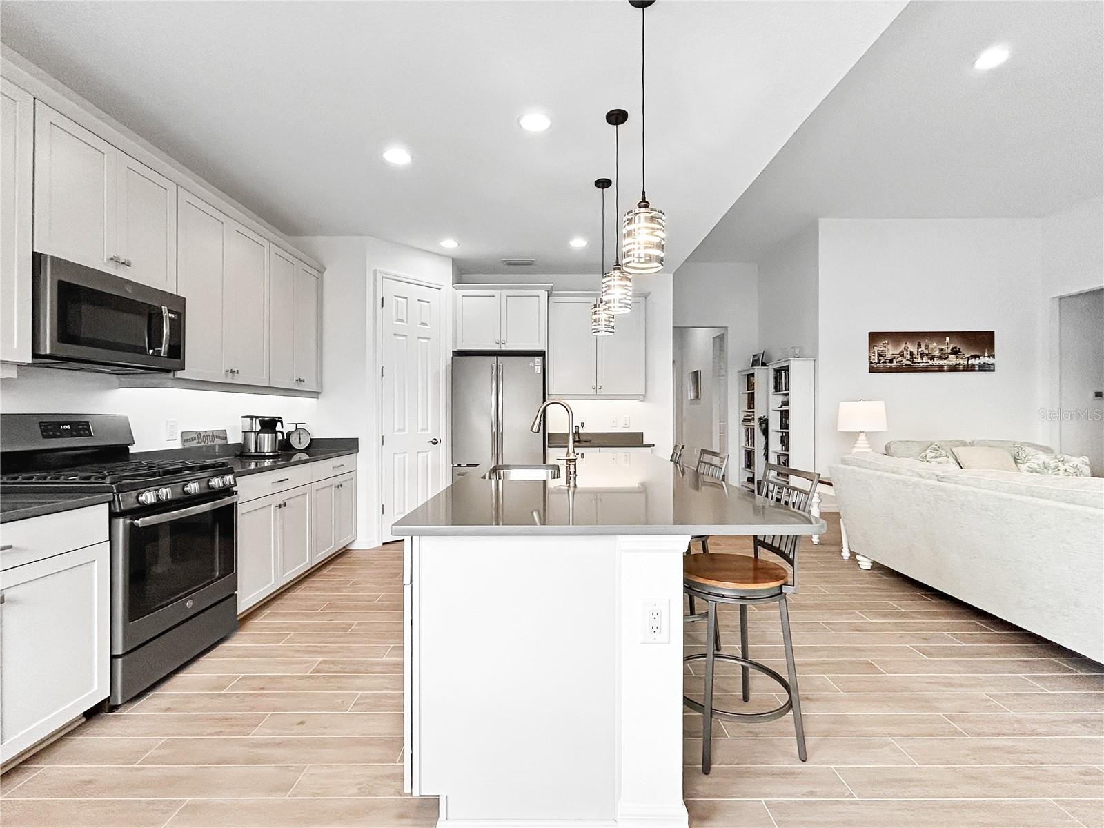 12022 GOLDENROD AVE, BRADENTON, FL, 34212