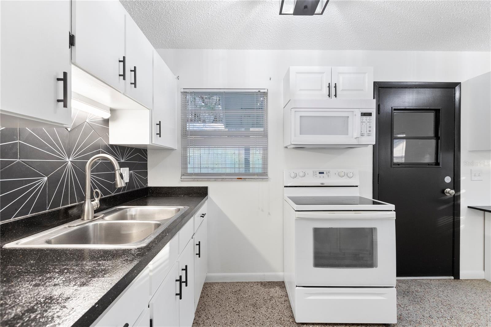235/237 EMORY PL, ORLANDO, FL, 32804