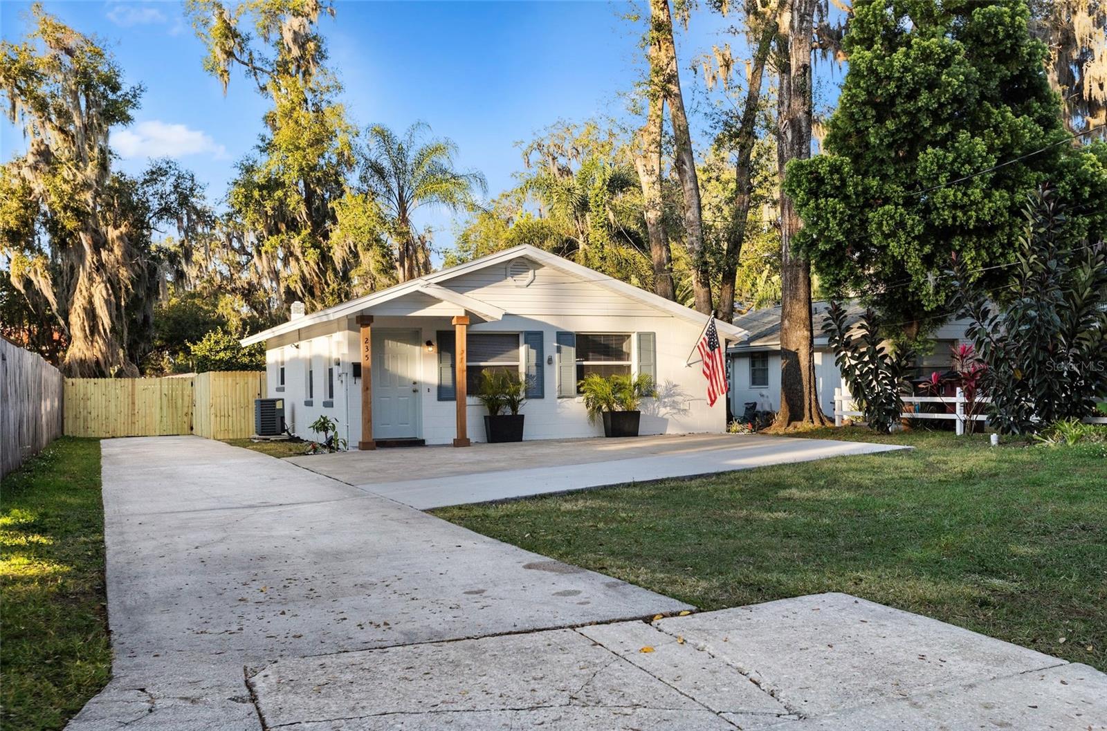 235/237 EMORY PL, ORLANDO, FL, 32804