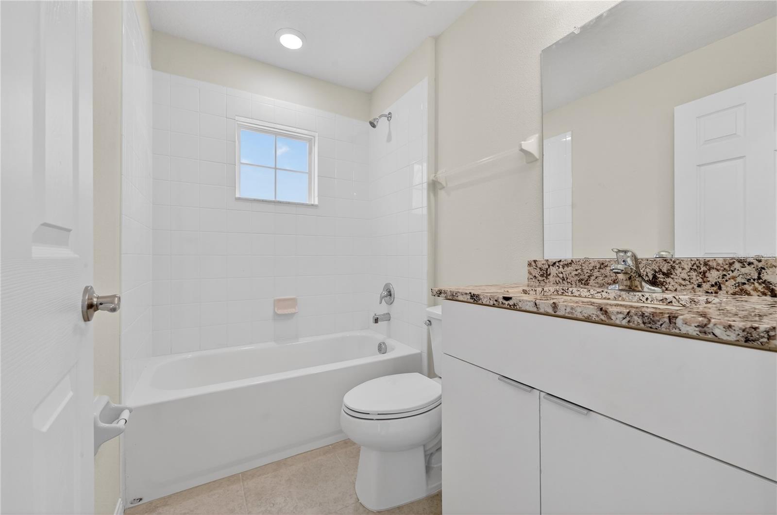 176 HOLLY VILLAGE DR, DAVENPORT, FL, 33837
