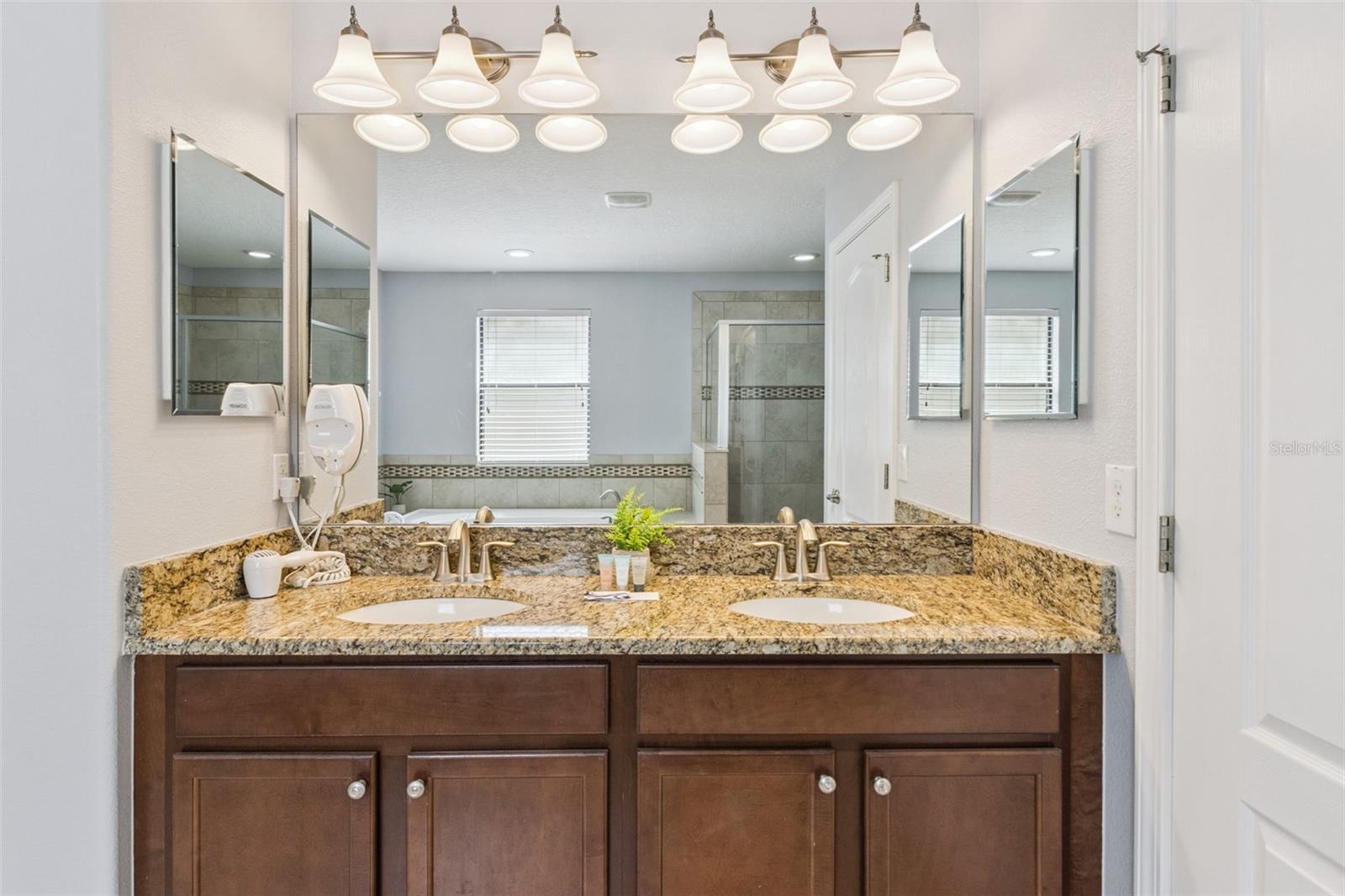9027 SHADOW MOUNTAIN ST, DAVENPORT, FL, 33896