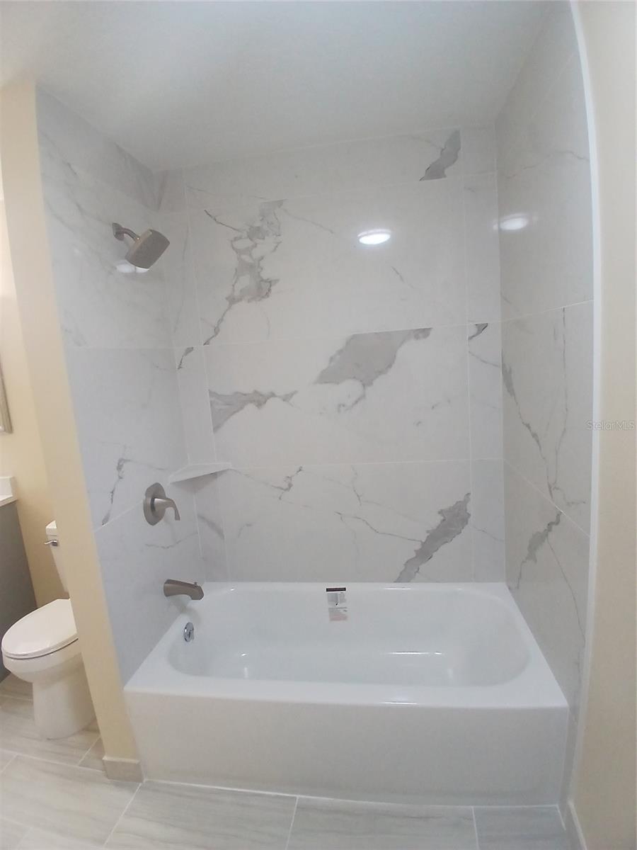 181 GUAYMAS DR, KISSIMMEE, FL, 34743
