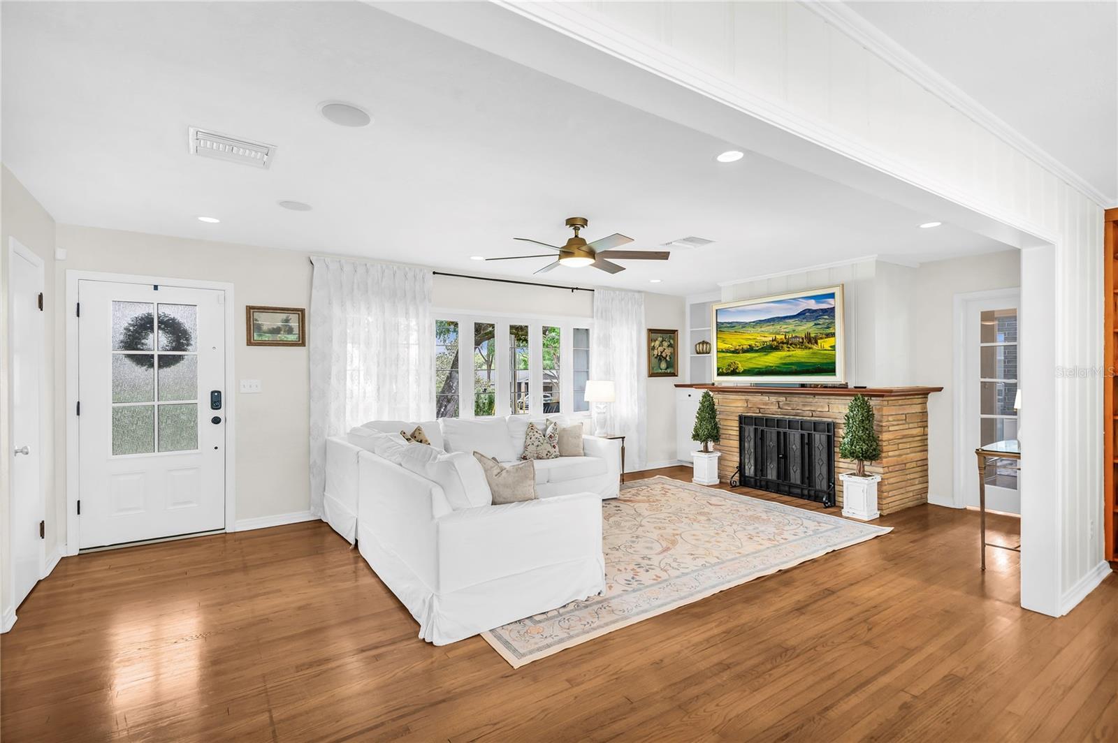 1410 S SUMMERLIN AVE, ORLANDO, FL, 32806