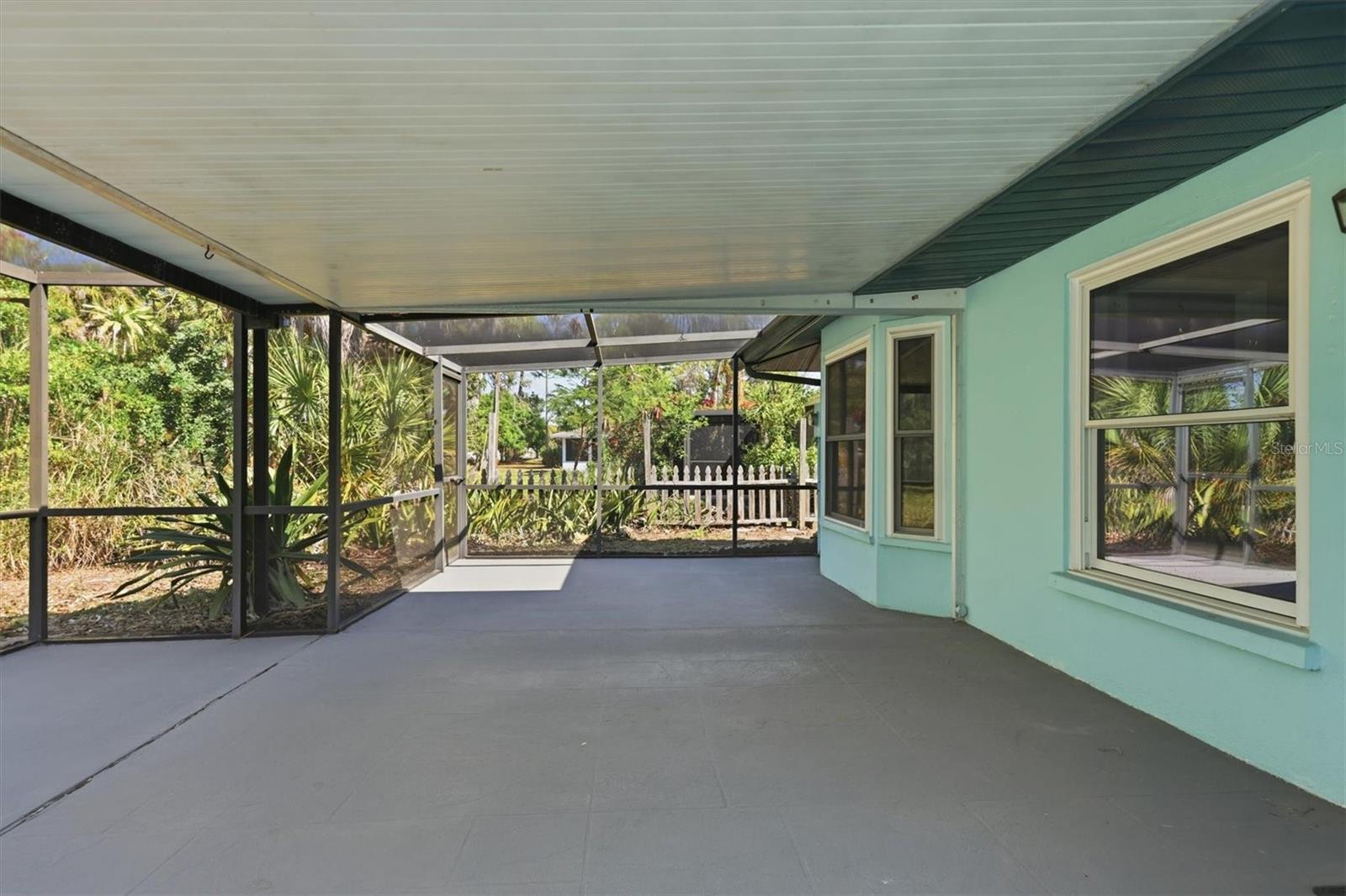 6538 BLUEWATER AVE, SARASOTA, FL, 34231