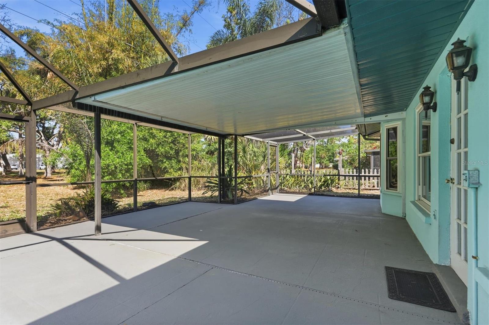 6538 BLUEWATER AVE, SARASOTA, FL, 34231
