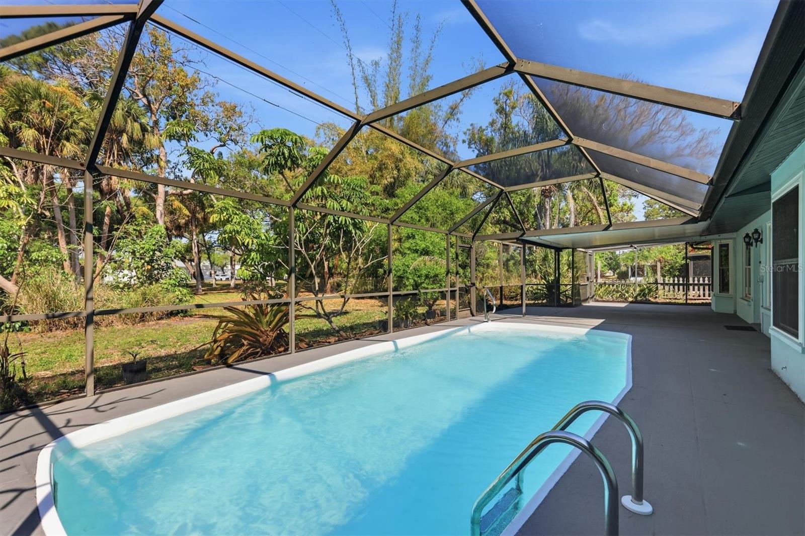6538 BLUEWATER AVE, SARASOTA, FL, 34231