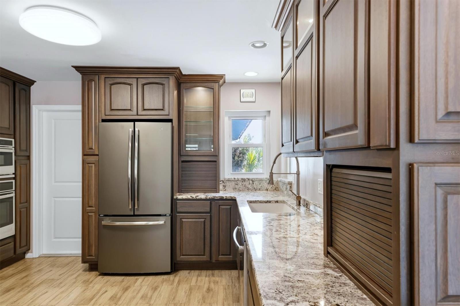 6538 BLUEWATER AVE, SARASOTA, FL, 34231