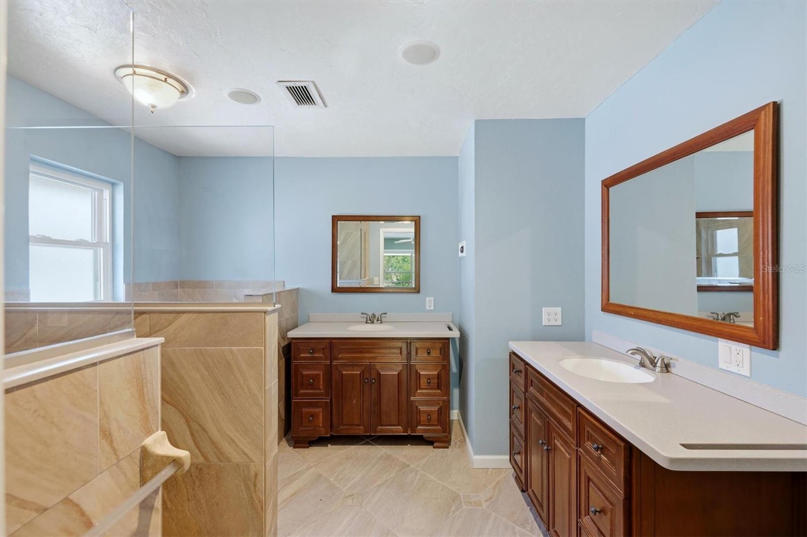 6538 BLUEWATER AVE, SARASOTA, FL, 34231