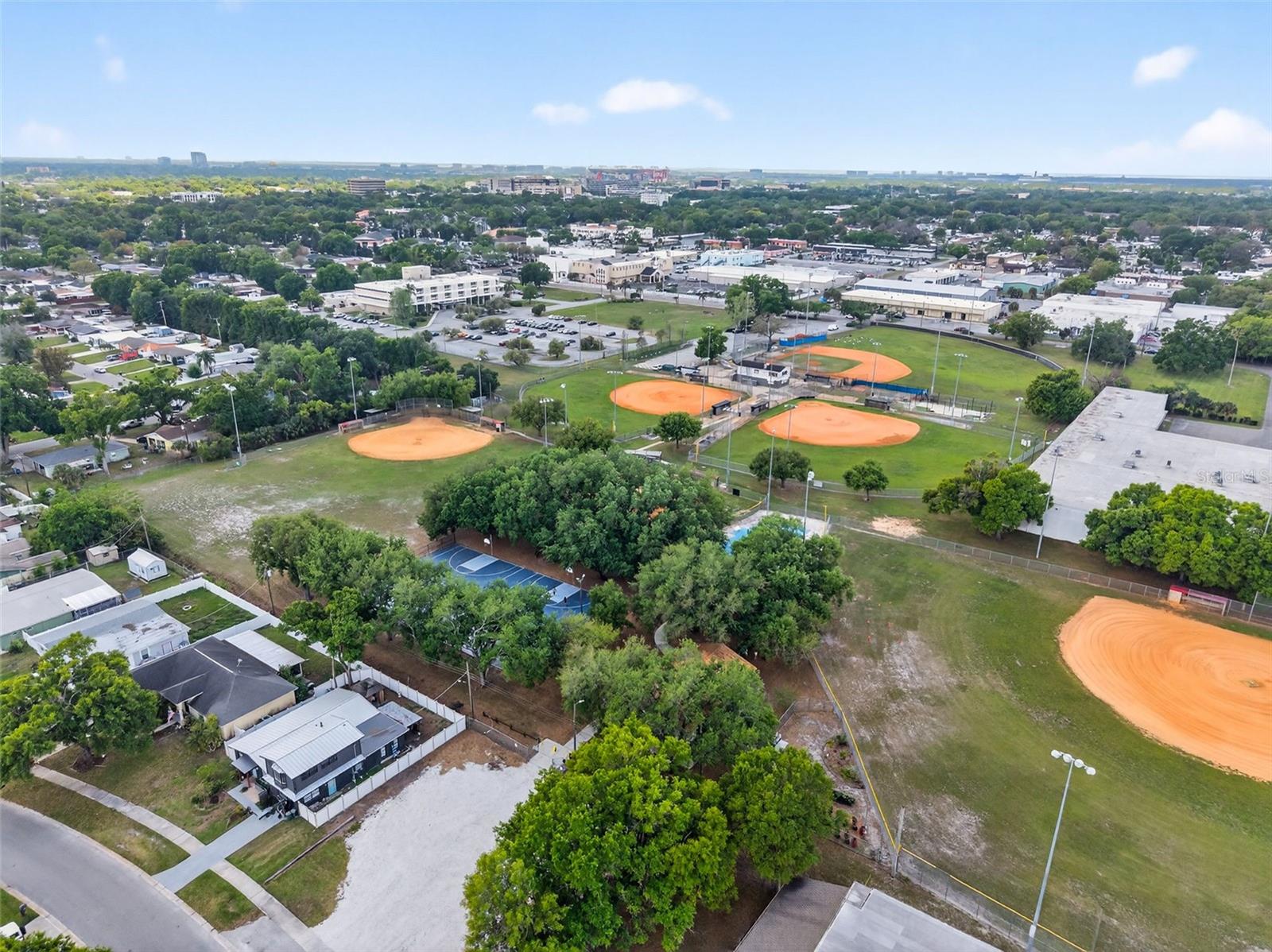4905 N MENDENHALL DR, TAMPA, FL, 33603