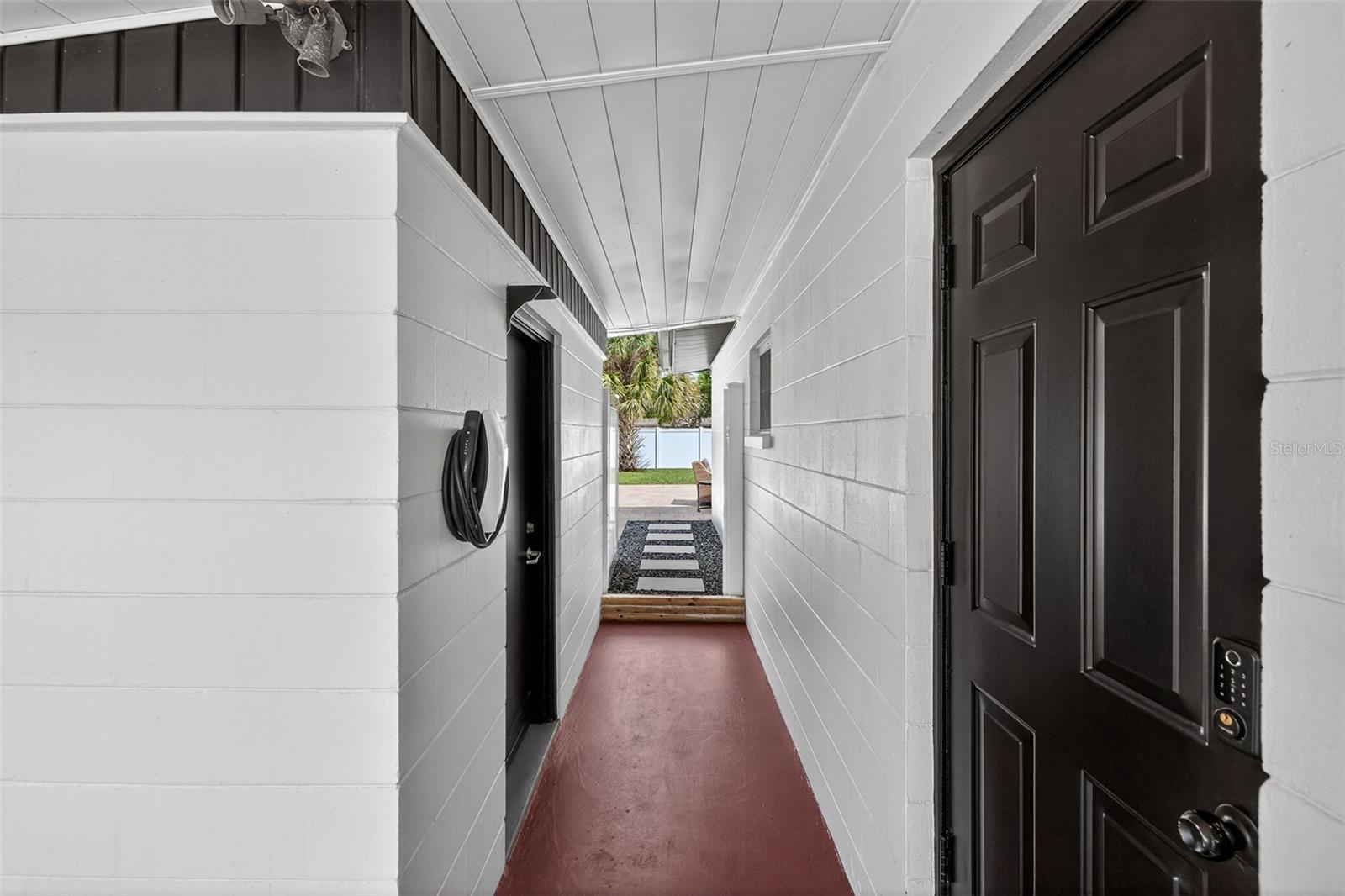 4905 N MENDENHALL DR, TAMPA, FL, 33603