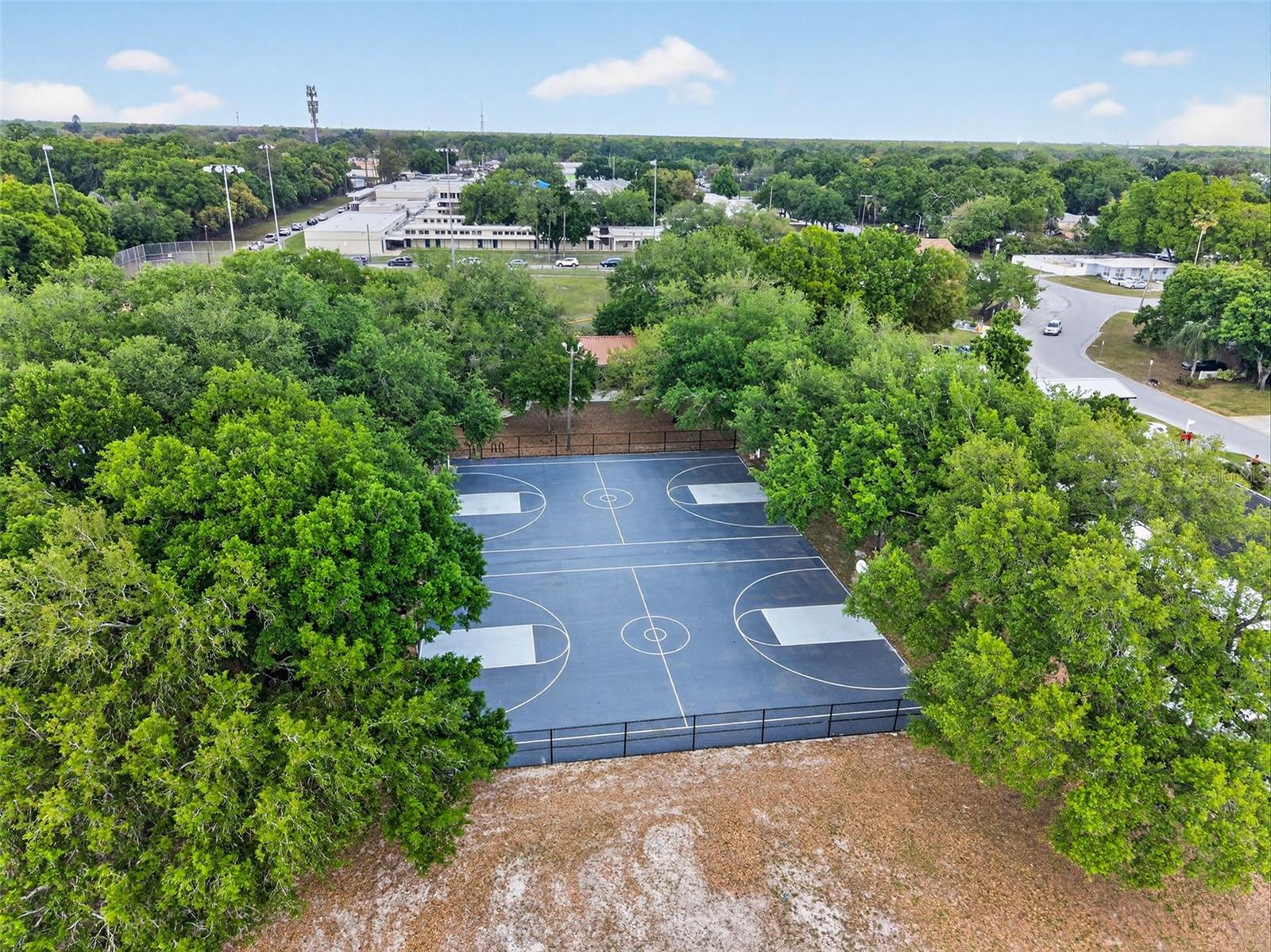 4905 N MENDENHALL DR, TAMPA, FL, 33603
