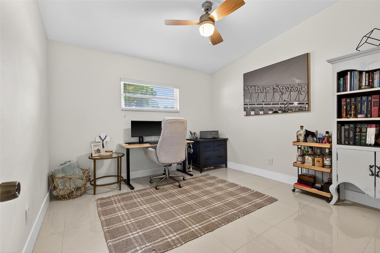 4905 N MENDENHALL DR, TAMPA, FL, 33603