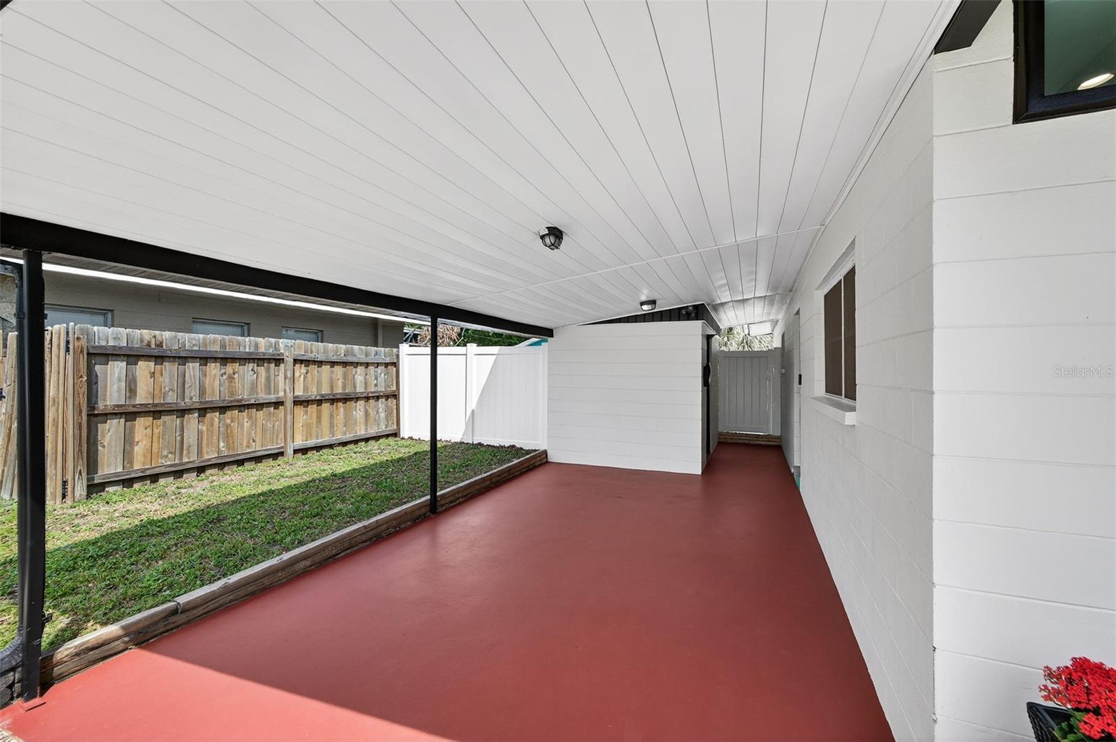 4905 N MENDENHALL DR, TAMPA, FL, 33603