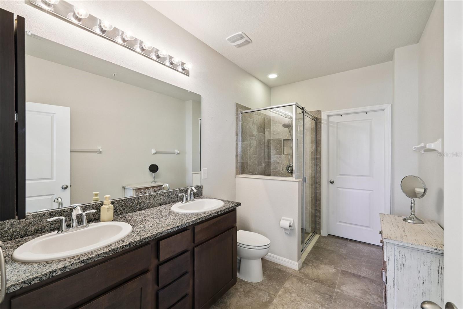 8382 ENCLAVE WAY #102, SARASOTA, FL, 34243