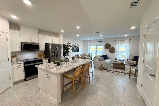 10530 FOUNTAIN PALM CIR, BOKEELIA, FL, 33922