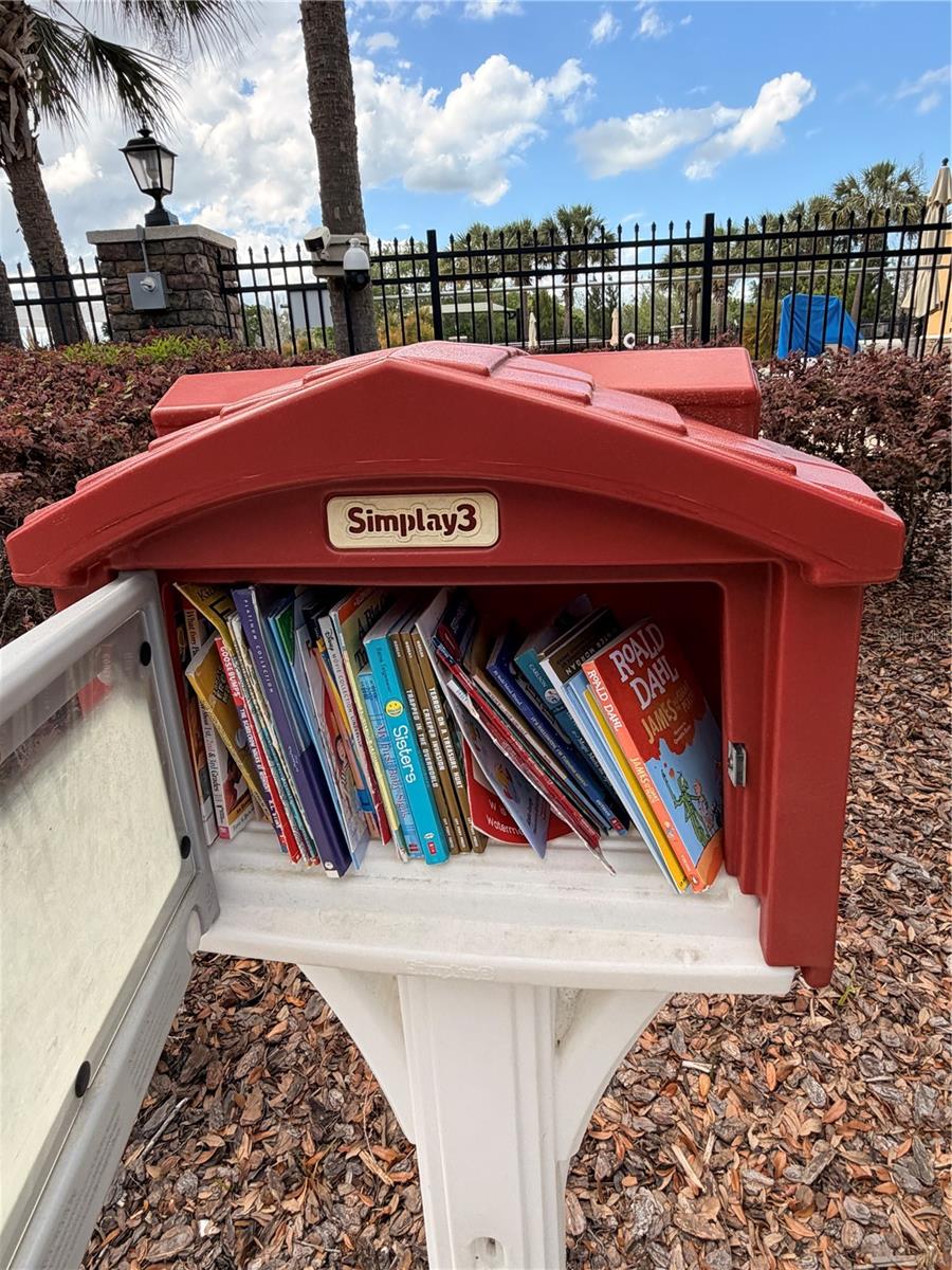 It’s details like this that make a community stand out A children’s library located right next to the playground—designed with families in mind.