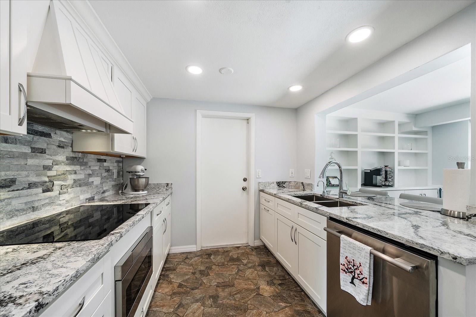 2431 BISPHAM RD, SARASOTA, FL, 34231