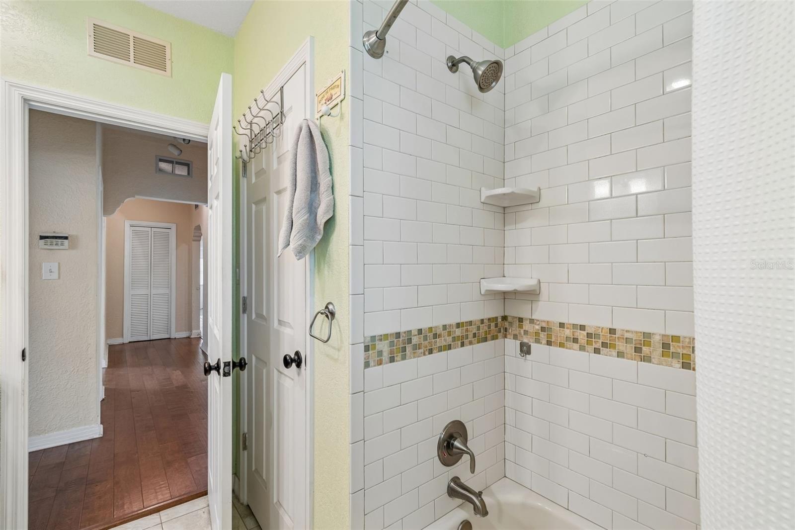 4412 SWEETWATER DR, TAMPA, FL, 33615