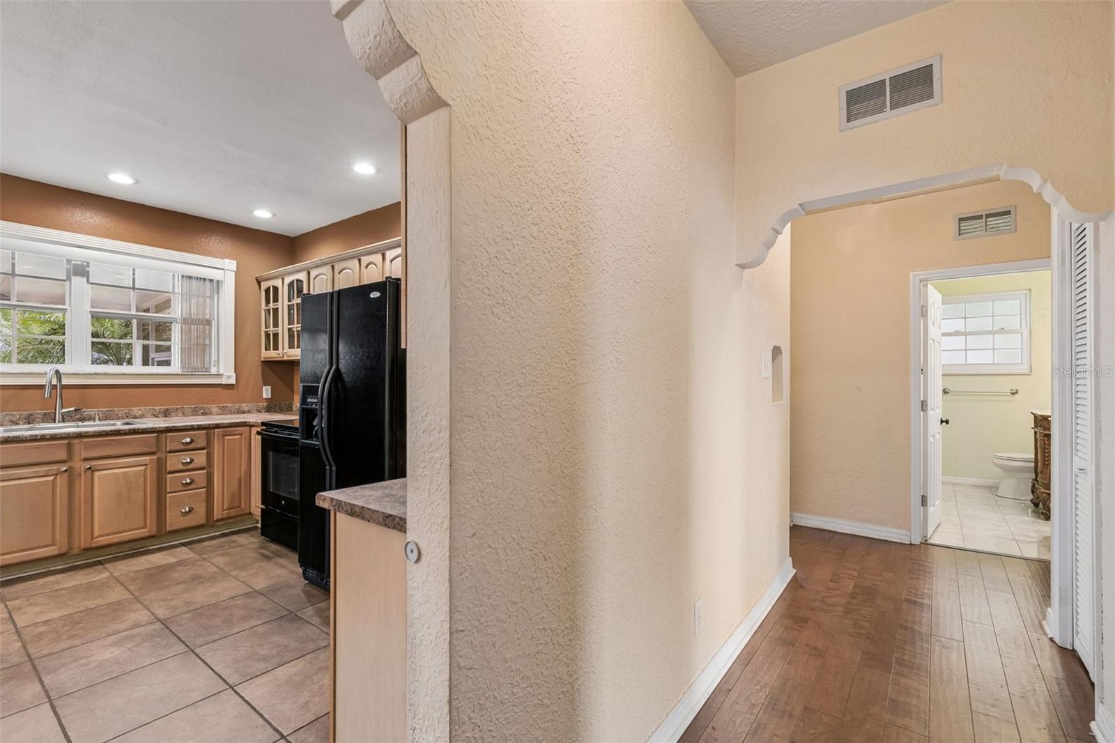 4412 SWEETWATER DR, TAMPA, FL, 33615
