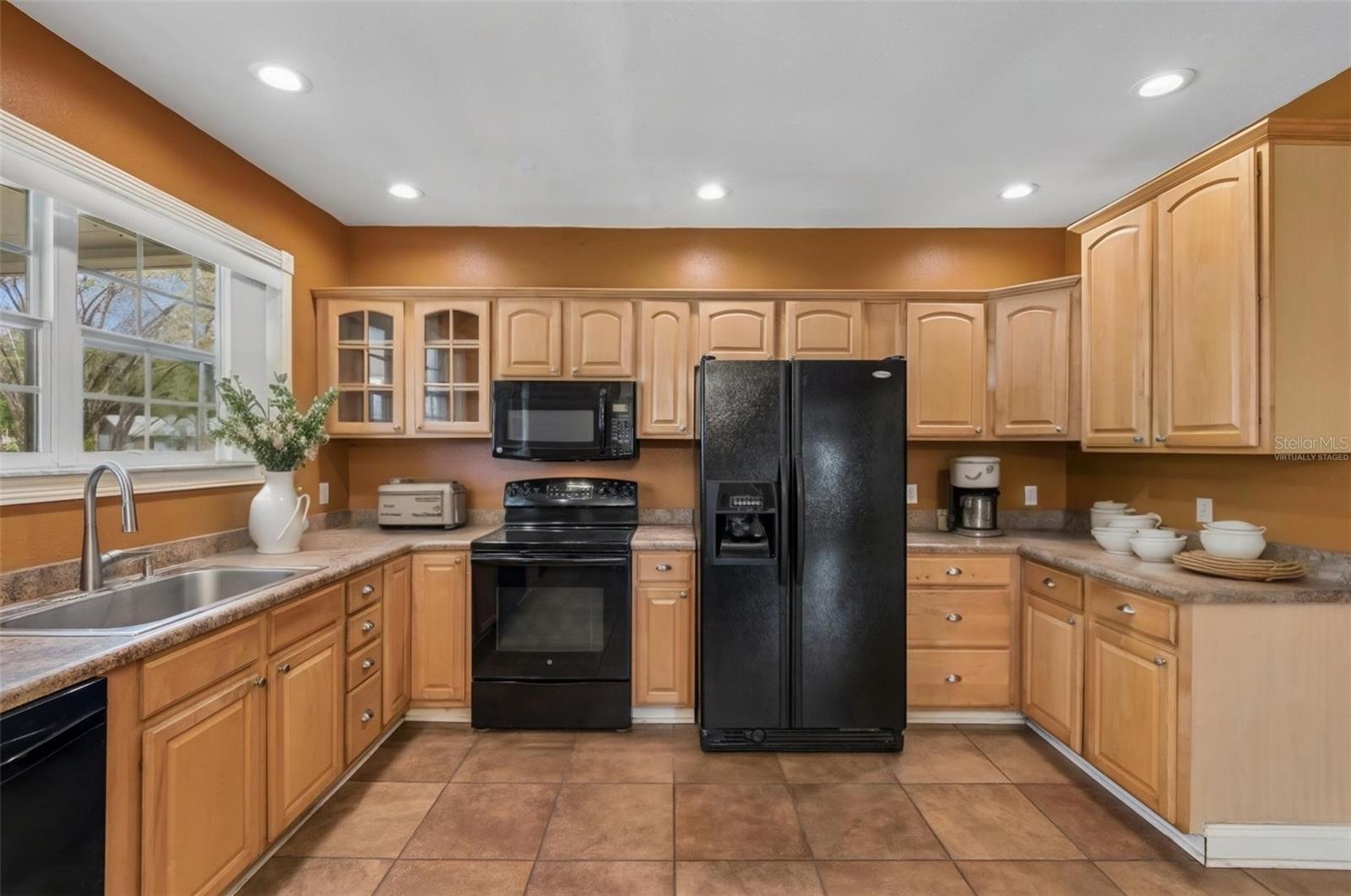 4412 SWEETWATER DR, TAMPA, FL, 33615