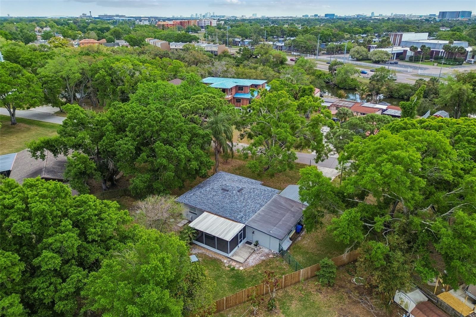 4412 SWEETWATER DR, TAMPA, FL, 33615