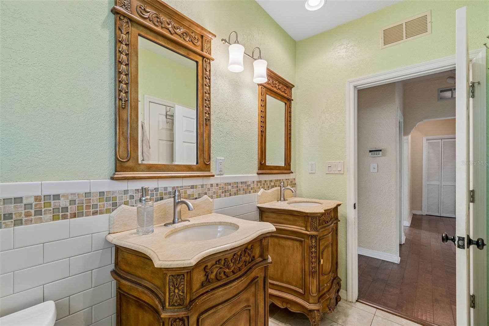 4412 SWEETWATER DR, TAMPA, FL, 33615