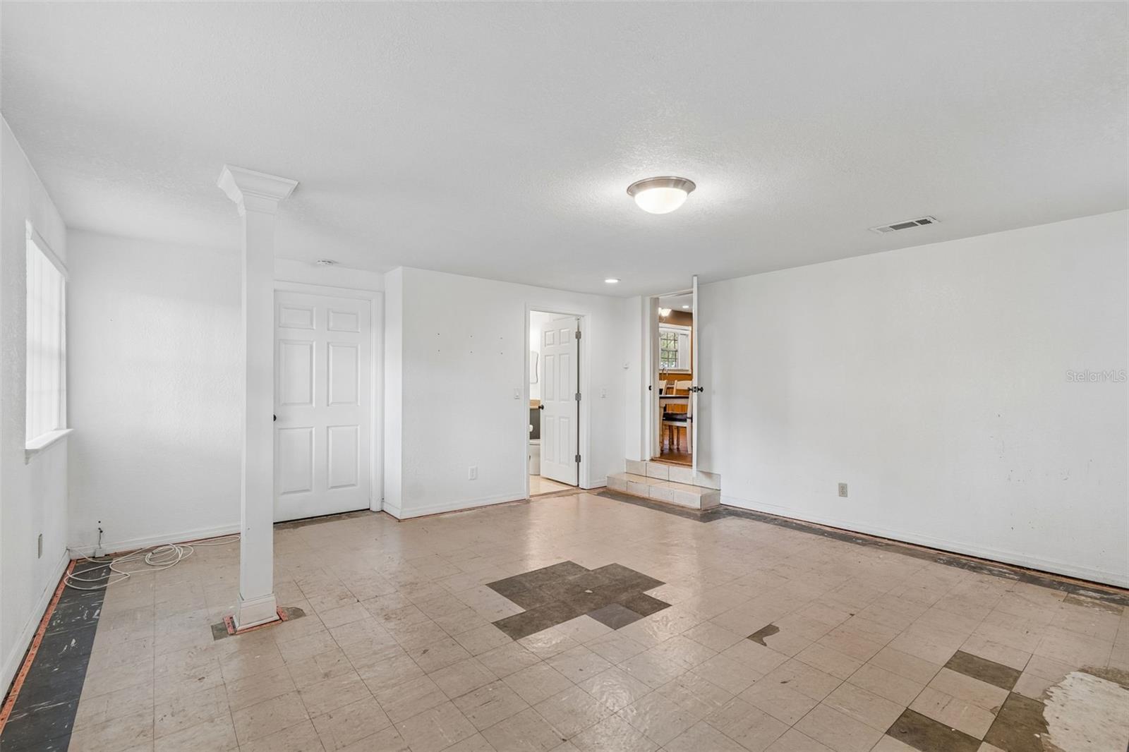 4412 SWEETWATER DR, TAMPA, FL, 33615