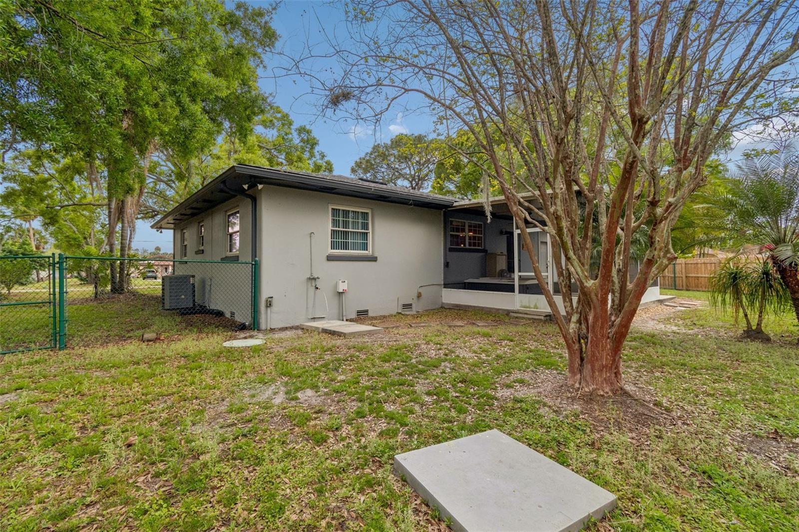 4412 SWEETWATER DR, TAMPA, FL, 33615